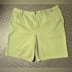 Hurley Men’s Olive Flat Front Shorts Size 42